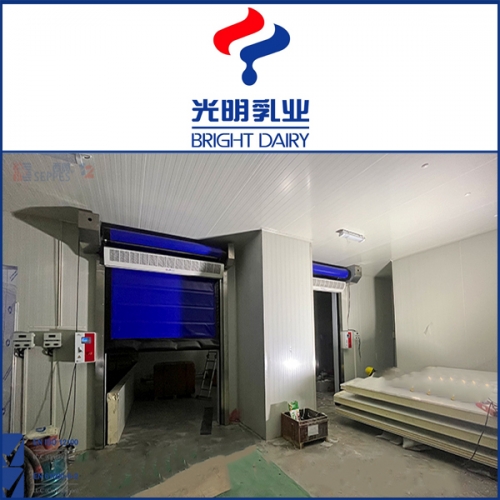 光明乳業安裝保溫快速門