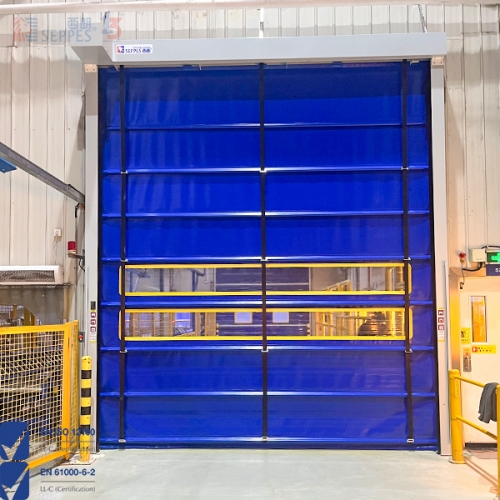 紡織行業龍頭企業安裝堆積式快速門